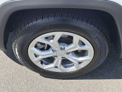 Used 2024  Jeep Compass Latitude 4x4 at CarloanExpress&period;Com near Hampton&comma; VA