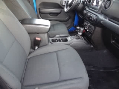 Used 2021  Jeep Gladiator Willys 4x4 at CarloanExpress&period;Com near Hampton&comma; VA