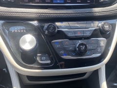 Used 2023  Chrysler Pacifica Hybrid Limited FWD at CarloanExpress.Com near Hampton, VA