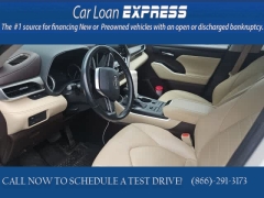 Used 2020  Toyota Highlander 4d SUV AWD XLE at CarloanExpress.Com near Hampton, VA