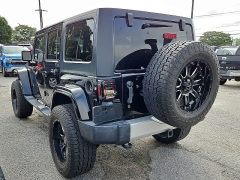 Used 2014  Jeep Wrangler Unlimited 4WD 4dr Sahara at CarloanExpress&period;Com near Hampton&comma; VA