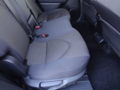 Used 2025  Toyota Highlander FWD &lpar;Natl&rpar; at CarloanExpress&period;Com near Hampton&comma; VA