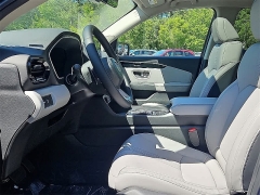 New 2025  Honda Pilot Touring&plus; 2WD at CarloanExpress&period;Com near Hampton&comma; VA