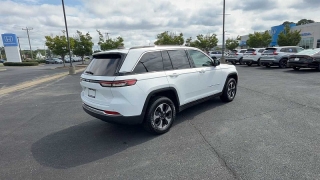 Used 2024  Jeep Grand Cherokee 4xe 4x4 at CarloanExpress&period;Com near Hampton&comma; VA