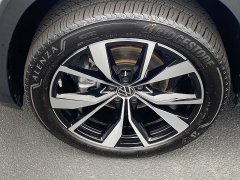 Used 2025  Volkswagen Atlas 2.0T SEL Premium R-Line 4MOTION at CarloanExpress.Com near Hampton, VA