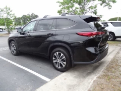 Used 2021  Toyota Highlander XLE AWD at CarloanExpress&period;Com near Hampton&comma; VA
