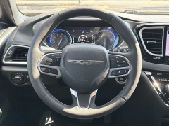 Used 2025  Chrysler Pacifica Select FWD at CarloanExpress&period;Com near Hampton&comma; VA