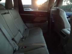 Used 2015  Toyota Highlander 4d SUV AWD XLE at CarloanExpress.Com near Hampton, VA