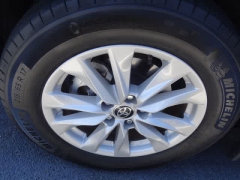 Used 2022  Toyota Corolla Cross LE 4WD at CarloanExpress&period;Com near Hampton&comma; VA