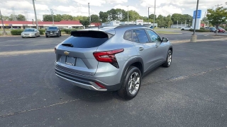 Used 2025  Chevrolet Trax FWD 4dr LT at CarloanExpress&period;Com near Hampton&comma; VA