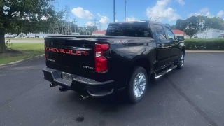 Used 2022  Chevrolet Silverado 1500 4WD Crew Cab 147" Custom at CarloanExpress.Com near Hampton, VA