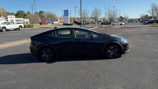 Used 2024  Toyota Prius &lpar;Natl&rpar; at CarloanExpress&period;Com near Hampton&comma; VA