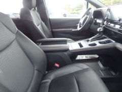 Used 2024  Toyota Sienna XSE FWD 7-Passenger at CarloanExpress&period;Com near Hampton&comma; VA