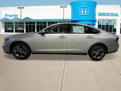 New 2025  Honda Accord Hybrid EX-L Sedan at CarloanExpress.Com near Hampton, VA
