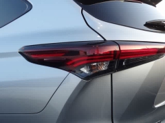 Used 2025  Toyota Highlander AWD &lpar;Natl&rpar; at CarloanExpress&period;Com near Hampton&comma; VA