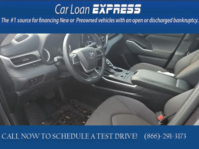 Used 2024  Toyota Highlander LE AWD at CarloanExpress.Com near Hampton, VA