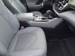 Used 2020  Toyota Highlander AWD &lpar;Natl&rpar; at CarloanExpress&period;Com near Hampton&comma; VA