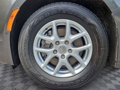 Used 2020  Chrysler Pacifica 4d Wagon Touring at CarloanExpress&period;Com near Hampton&comma; VA