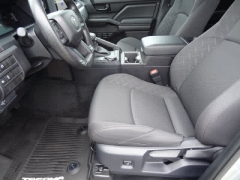 Used 2026  Toyota Tacoma 4WD Double Cab Bed AT &lpar;Natl&rpar; at CarloanExpress&period;Com near Hampton&comma; VA