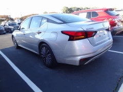 Used 2023  Nissan Altima 2.5 SV Sedan at CarloanExpress.Com near Hampton, VA