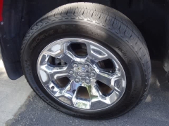 Used 2019  Ram 1500 Big Horn&sol;Lone Star 4x4 Crew Cab 5'7" Box at CarloanExpress&period;Com near Hampton&comma; VA