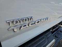 Used 2009  Toyota Tacoma 2WD D-Cab PreRunner Long Bed at CarloanExpress&period;Com near Hampton&comma; VA