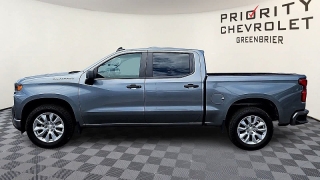 Used 2022  Chevrolet Silverado 1500 LTD 2WD Crew Cab 147" Custom at CarloanExpress&period;Com near Hampton&comma; VA