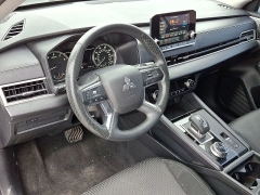 Used 2024  Mitsubishi Outlander ES FWD at CarloanExpress&period;Com near Hampton&comma; VA