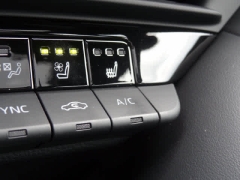 Used 2026  Toyota Crown AWD &lpar;Natl&rpar; at CarloanExpress&period;Com near Hampton&comma; VA