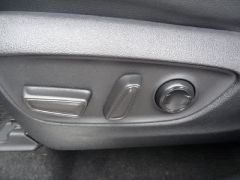 Used 2023  Toyota Highlander FWD &lpar;Natl&rpar; at CarloanExpress&period;Com near Hampton&comma; VA