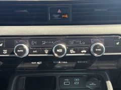 Used 2024  Honda Pilot Touring 2WD at CarloanExpress&period;Com near Hampton&comma; VA