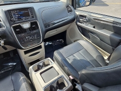 Used 2014  Chrysler Town & Country 4d Wagon Touring at CarloanExpress&period;Com near Hampton&comma; VA