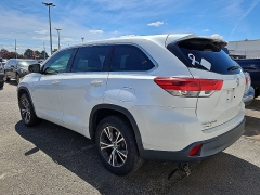 Used 2017  Toyota Highlander 4d SUV FWD LE at CarloanExpress&period;Com near Hampton&comma; VA
