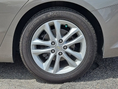 Used 2017  Chevrolet Malibu 4d Sedan LT at CarloanExpress&period;Com near Hampton&comma; VA