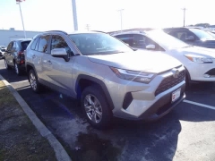 Used 2022  Toyota RAV4 XLE AWD at CarloanExpress.Com near Hampton, VA