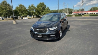 Used 2025  Chrysler Pacifica Select FWD at CarloanExpress&period;Com near Hampton&comma; VA