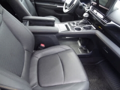 Used 2025  Toyota Sienna AWD 7-Passenger &lpar;Natl&rpar; at CarloanExpress&period;Com near Hampton&comma; VA