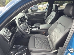 Used 2026  Volkswagen Atlas Cross Sport 2&period;0T SE w&sol;Technology 4MOTION at CarloanExpress&period;Com near Hampton&comma; VA
