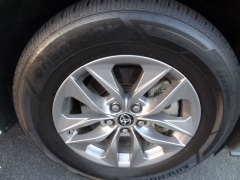 Used 2021  Toyota Sienna LE FWD 8-Passenger at CarloanExpress&period;Com near Hampton&comma; VA