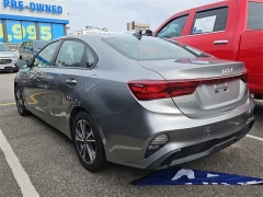 Used 2022  Kia Forte LXS IVT at CarloanExpress.Com near Hampton, VA