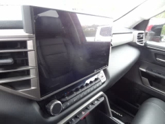 Used 2022  Toyota Tundra 4WD Limited CrewMax 6&period;5ft Bed at CarloanExpress&period;Com near Hampton&comma; VA
