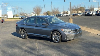Used 2024  Volkswagen Jetta SE Auto at CarloanExpress&period;Com near Hampton&comma; VA