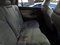 Used 2021  Toyota Highlander XLE AWD at CarloanExpress&period;Com near Hampton&comma; VA