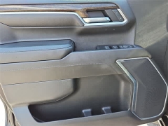 Used 2022  GMC Sierra 1500 4WD Crew Cab 147" Elevation w/3SB at CarloanExpress.Com near Hampton, VA