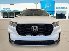 New 2025  Honda Pilot Touring AWD at CarloanExpress.Com near Hampton, VA