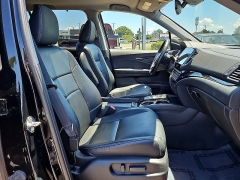 Used 2021  Honda Pilot Touring 8-Passenger AWD at CarloanExpress&period;Com near Hampton&comma; VA