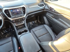 Used 2020  GMC Acadia 4d SUV FWD SLT V6 at CarloanExpress.Com near Hampton, VA