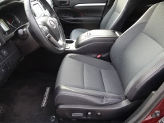 Used 2015  Toyota Highlander AWD 4dr V6 LE &lpar;Natl&rpar; at CarloanExpress&period;Com near Hampton&comma; VA
