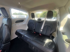 Used 2024  Chrysler Pacifica Touring L FWD at CarloanExpress.Com near Hampton, VA