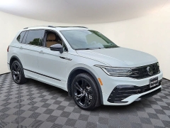 Used 2023  Volkswagen Tiguan 2&period;0T SE R-Line Black FWD at CarloanExpress&period;Com near Hampton&comma; VA